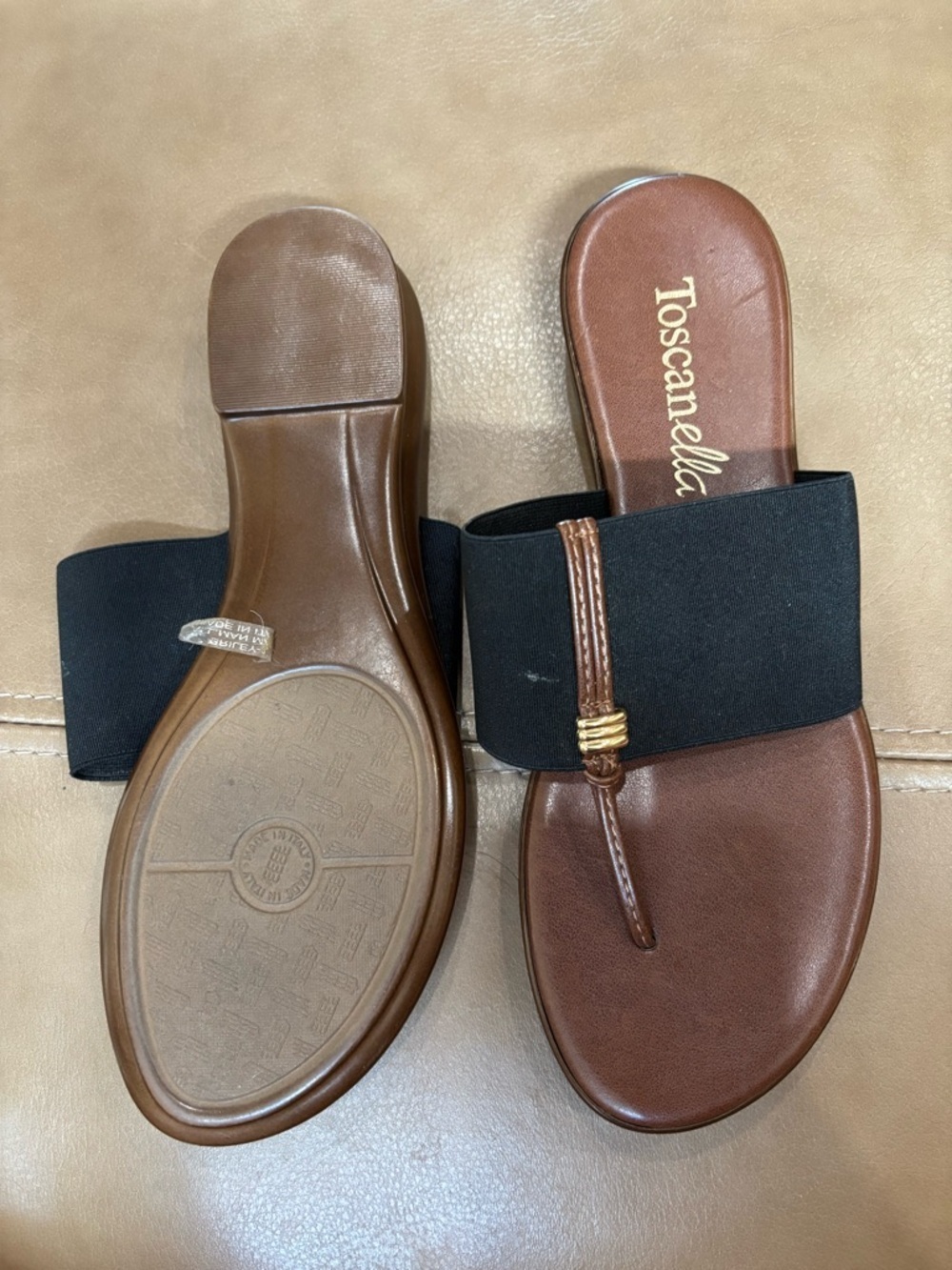 Minimalist Black and Tan Slip-On Italian sandals - Picture 3 of 5